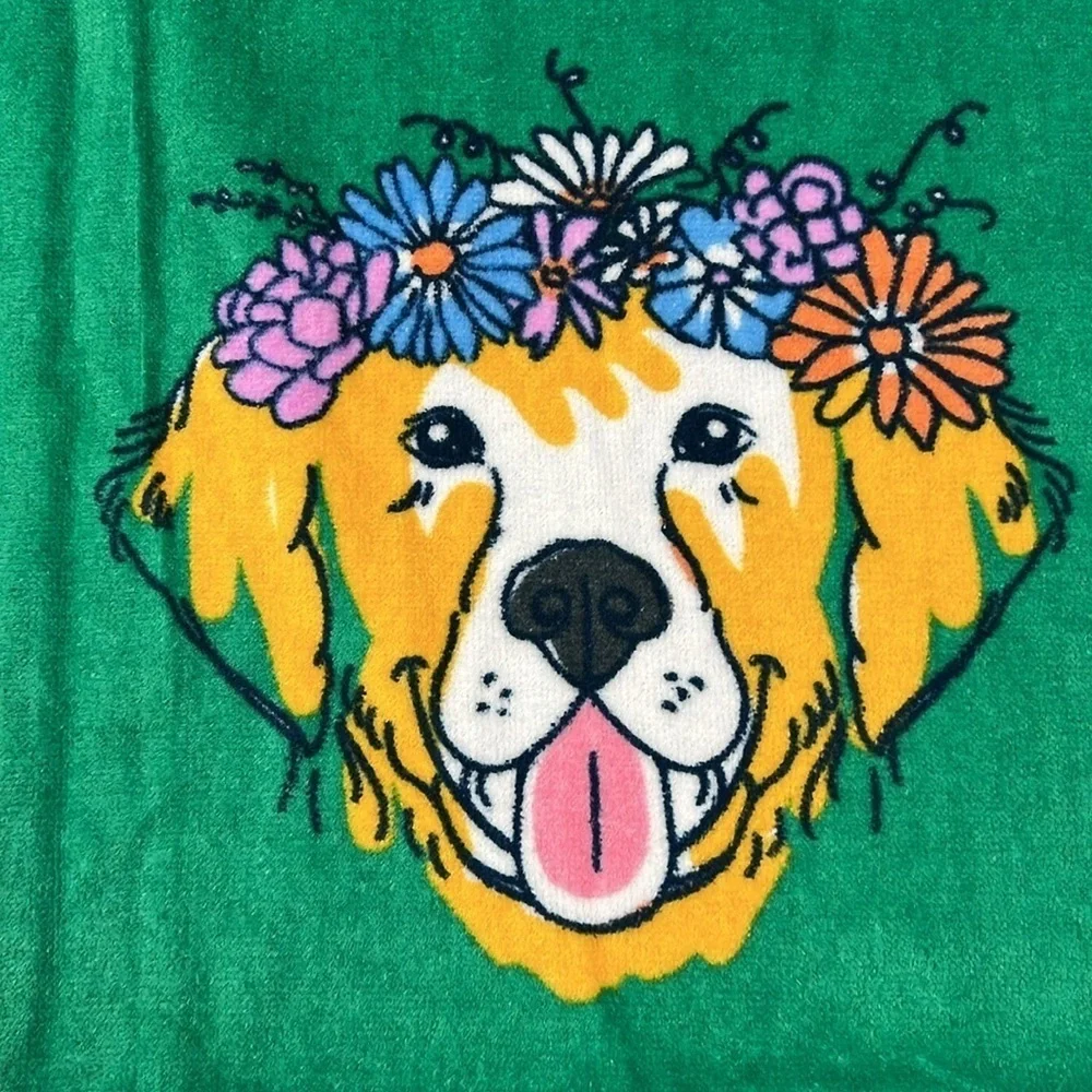 Life is Good - ‘Dogs & Flowers’ Beach Towel. 36” x 70”. NWT. Firm!